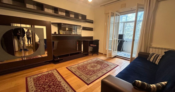 3 Camere Ultracentral 2 minute de Metrou Univestitate