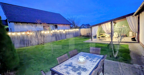 Eleganță și funcționalitate: Casă P+M de v&acirc;nzare &icirc;n L