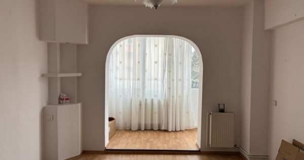 Apartament 2 camere decomandat etajul 1 zona Onix