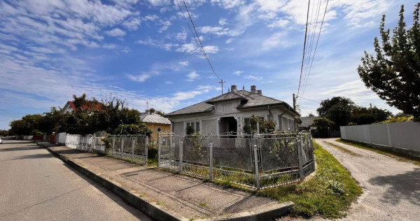 Casa Targu Neamt,zona centrală,centrala-gaz,apa,curent,canalizare,beci