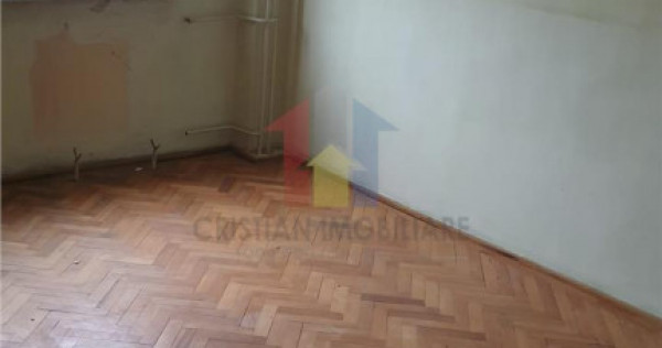 70mp 3 cam etaj 2 balcon 7 m R.Negru - Capatul lui 4 confort