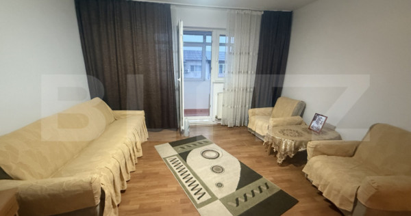 Apartament 3 camere, 58 mp, zona Micro 11
