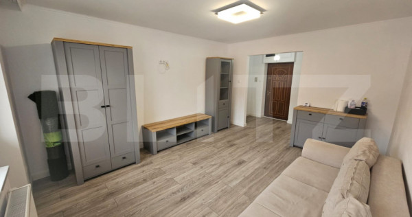 Apartament cu 2 camere, decomandat, 56 mp, zona centrala, Bl