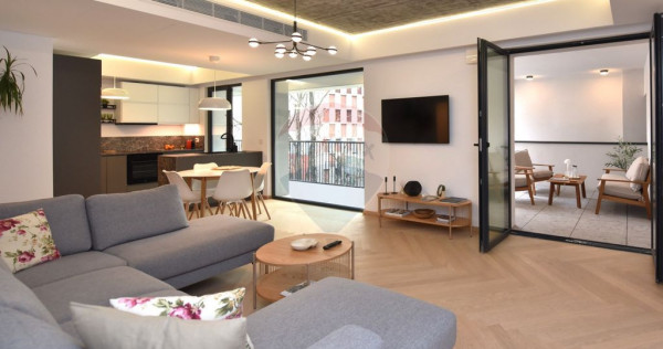 Vanzare Apartament 3 camere imobil 2024 | Piata Universit...