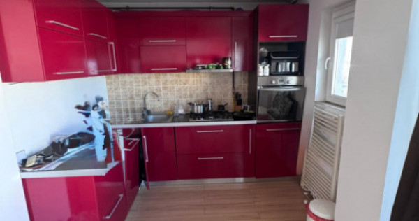 Apartament 3 camere de vanzare situat in zona Tomis Nord-Cam