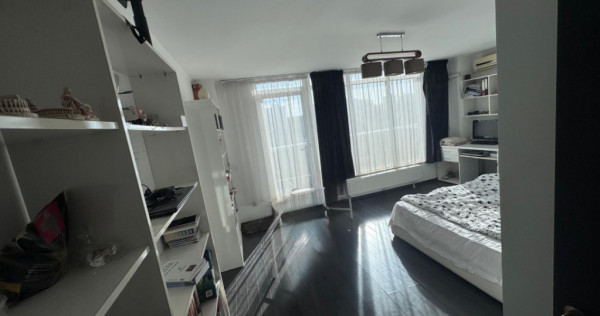 Apartament 3 camere de vanzare situat in zona Tomis Nord-Cam