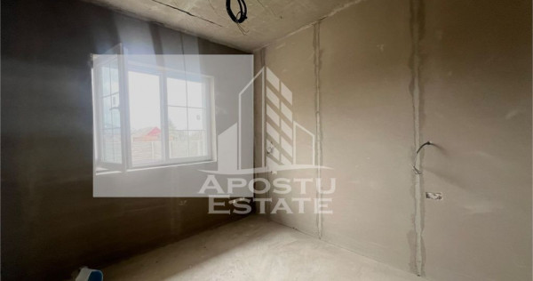 Casă tip duplex pe parter – confort, lumină și lini?...