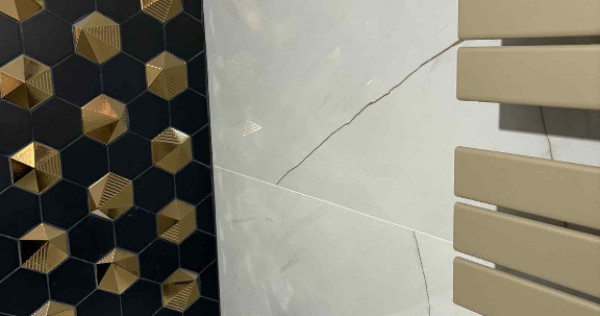 Apartament de 3 camere zona Calea Bucuresti