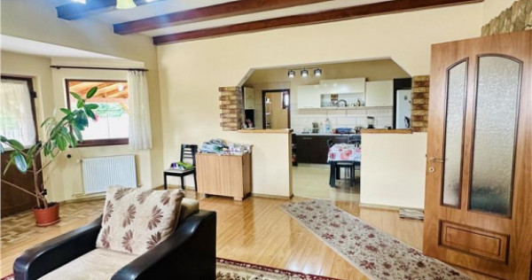 Casa generoasa cu pretios teren de 2.400 mp, Sanpetru, Braso