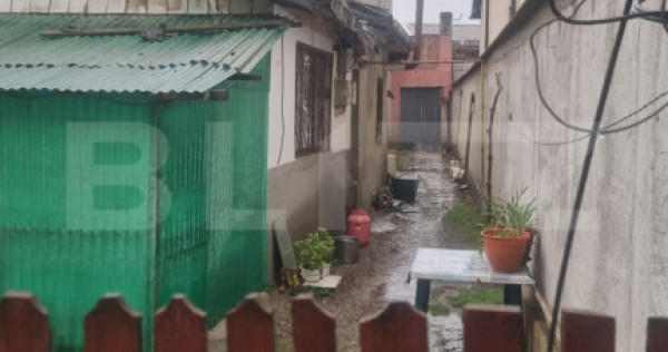 Casa demolabila+Teren 137 mp , zona Semicentrala