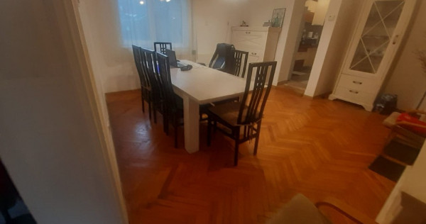 Central, casa 3 camere