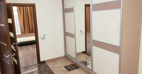 Garsoniera de vanzare zona Universitate