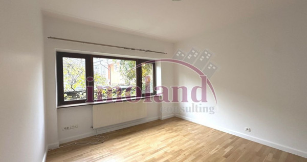 Vanzare Parter Inalt in Vila - Primaverii