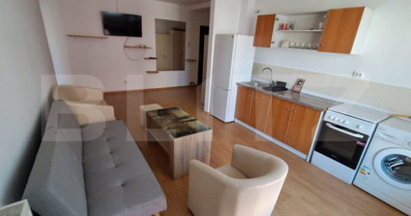 Apartament semidecomandat complet mobilat si utilat, parcare
