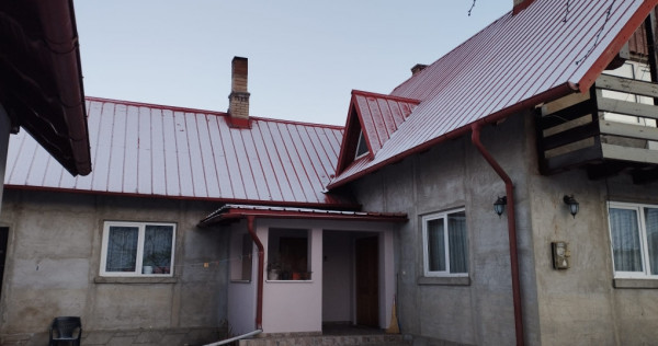 Casa spatioasa de inchiriat!!!