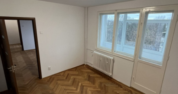 Apartament 2 camere, 44 mp &ndash; zona Nord (Cameliei)