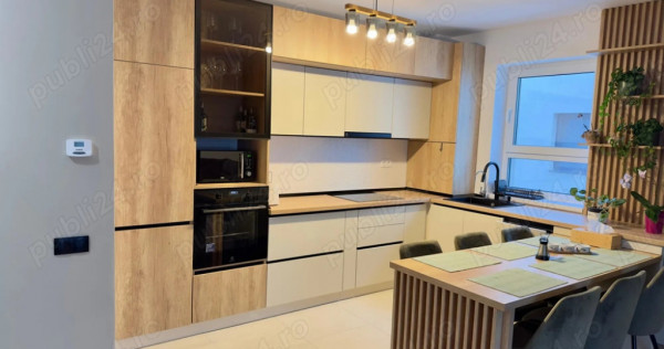 Apartament 3 camere zona TRACTORUL,