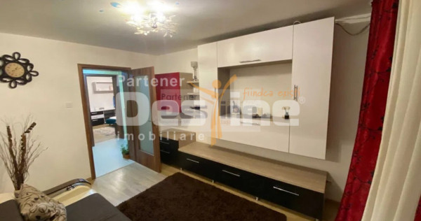 Apartament 2 camere - Decomandat, Etaj 3, Parcare inclusa