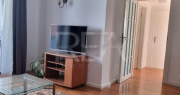 3 Camere &ndash; Bloc Boutique, Arcul de Triumf