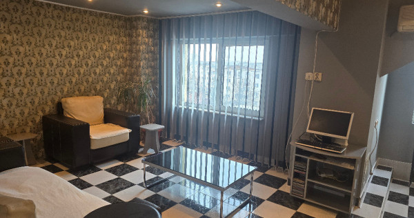 Vand apartament 2 camere in Deva, Bld. Decebal, 50 mp, decomandat,