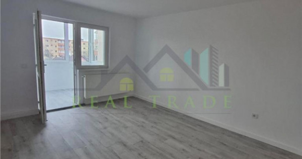 Apartament 2 camere renovat, etaj intermediar, Bartolomeu