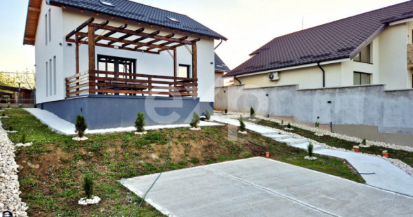 Casă P+M de v&acirc;nzare &ndash; Pitești, Str. Constantin Dobrogea