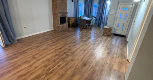 Casa P+M de vanzare, situata in Poiana-Constanta