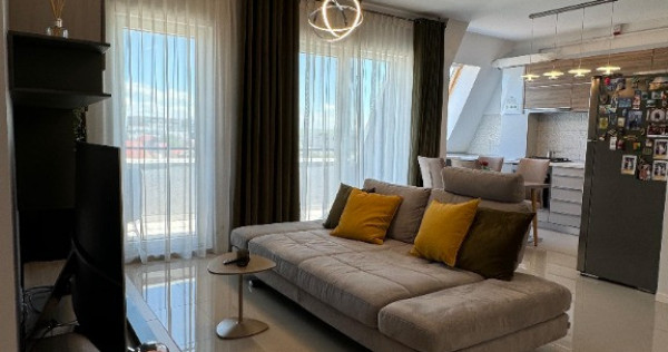 Apartament 3 camere de vanzare, zona Intre Lacuri