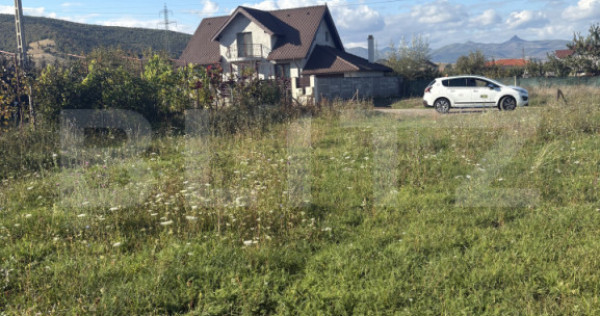 Teren intravilan de vanzare, 1200 mp, zona Miceşti