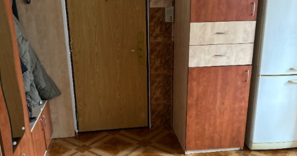 Inchiriez apartament 3 camere sector 4 bucuresti berceni