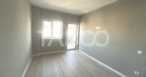 Apartament spatios 4 camere 2 bai 2 balcone si parcare zona