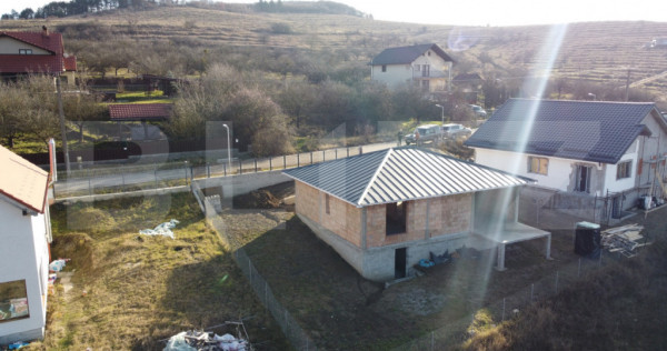 Casă de v&acirc;nzare in Suceagu - langa spitalul Medicover