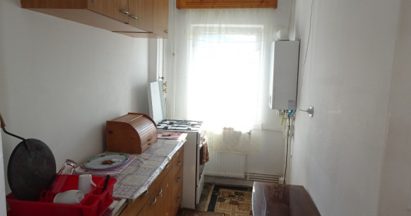 Inchiriez garsoniera in Deva, zona Bdl. Decebal (Ulpia), etaj 7,