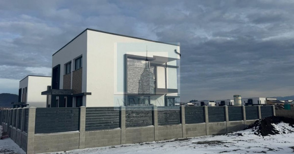 Casa/Villa ,stil Mediteranean, finalizată - zona Primăv...