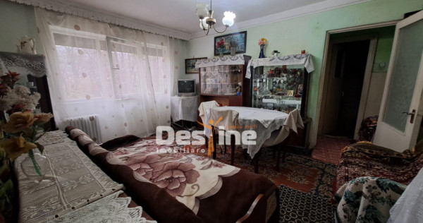 MIRCEA CEL BATRAN, Apartament 2 camere, semidecomandat, 58.9