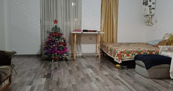 Apartament 2 camere, decomandat - zona Sanpetru