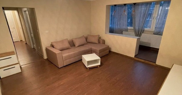 Apartament 3 camere zona Decebal