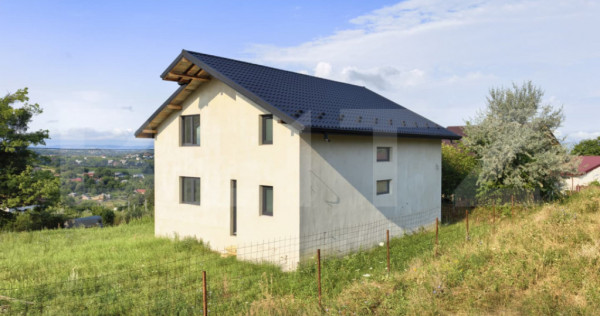 Casă individuală 4 camere, 120 mp utili, zona Bucium