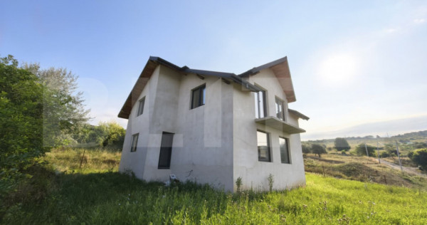 Casă individuală 4 camere, 120 mp utili, zona Bucium