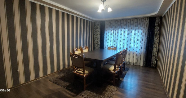 Apartament cu 3 camere, decomandat, Racadau