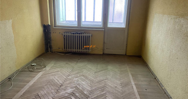 Apartament 2 camere ,50 mp , cartier Gara , et 3/4 , liber