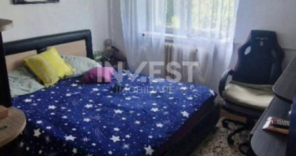 Apartament de vanzare 3 camere, decomandat, zona Canta - Ba