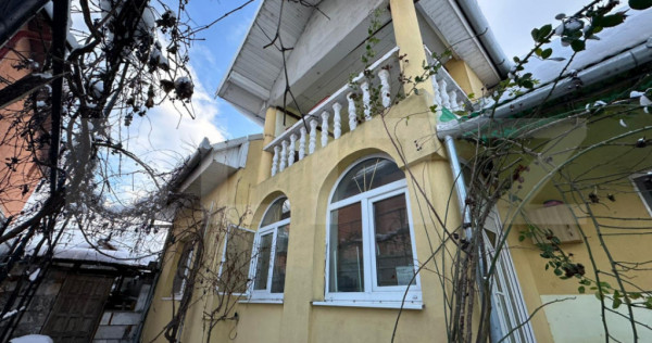 Casă individuală de v&acirc;nzare, 63 mp utili, zona Barabant