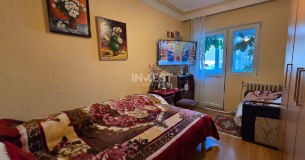 DE VANZARE-APARTAMENT 4 CAMERE-DECOMANDAT-DACIA