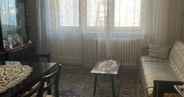 Inchiriez apartament cu 3 camere. zona Garii