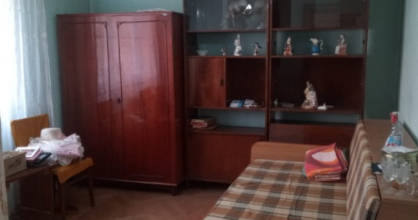 Apartament 3 camere, Cartier Petrișor