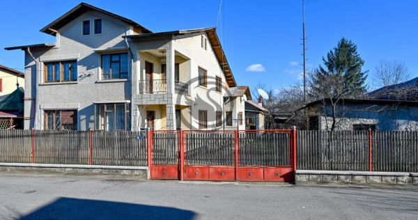 Casa cu 6 camere de vanzare | Zona Ultracentrala, Baicoi ...