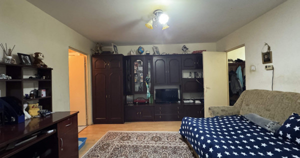 2 cam, etaj 1, 51 mp, fara imbunatatiri, Aleea Rozelor