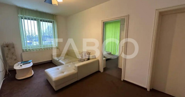 Apartament de vanzare 2 camere etaj 1 boxa depozitare zona S