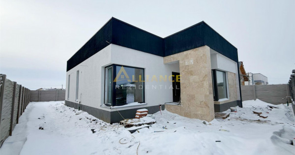 Casa Individuala / 3 Camere / 2 Bai / Teren 370 mp